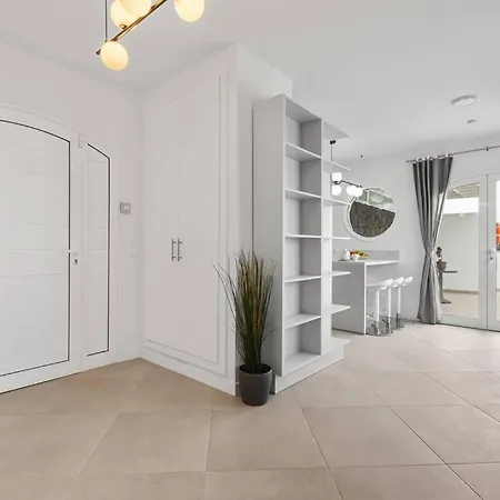 Ocean Views And Relax In Lanzarote فيلة بلايا بلانكا